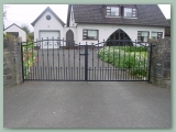 Double Curved gate